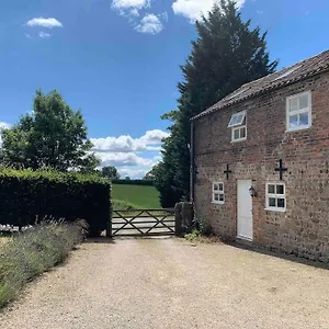  Holiday home The Old Granary At Red House Farm United Kingdom